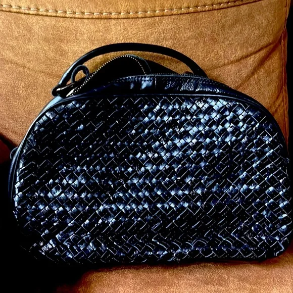 Amerileather | Bags | Amerileather Beckett Woven Convertible  display picture 1